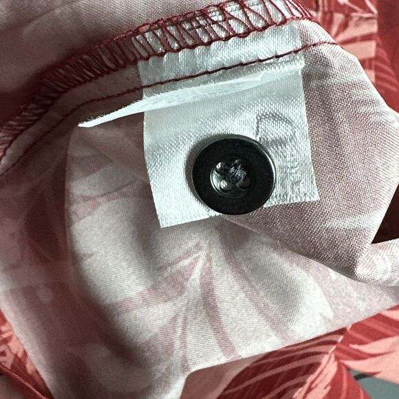 NWT USC Trojans Colosseum Shirt Men Red Floral Hawaiian Aloha Collar Size Large - Picture 11 of 11